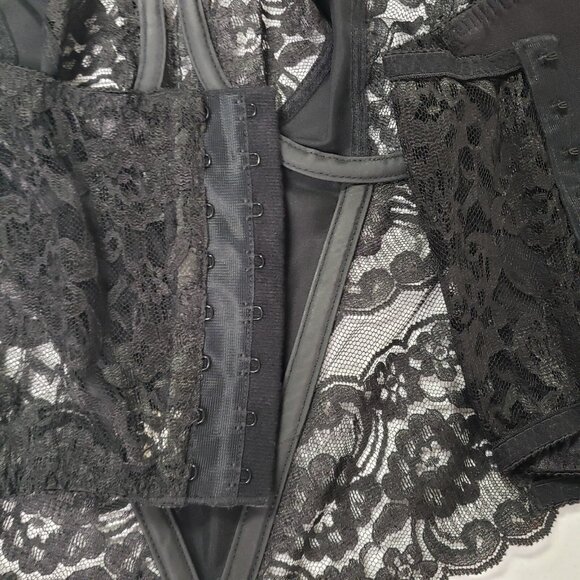 Vintage Christian Dior Womens Lace Bustier Size 36C Black Witchy Intimate Sexy - Picture 3 of 9